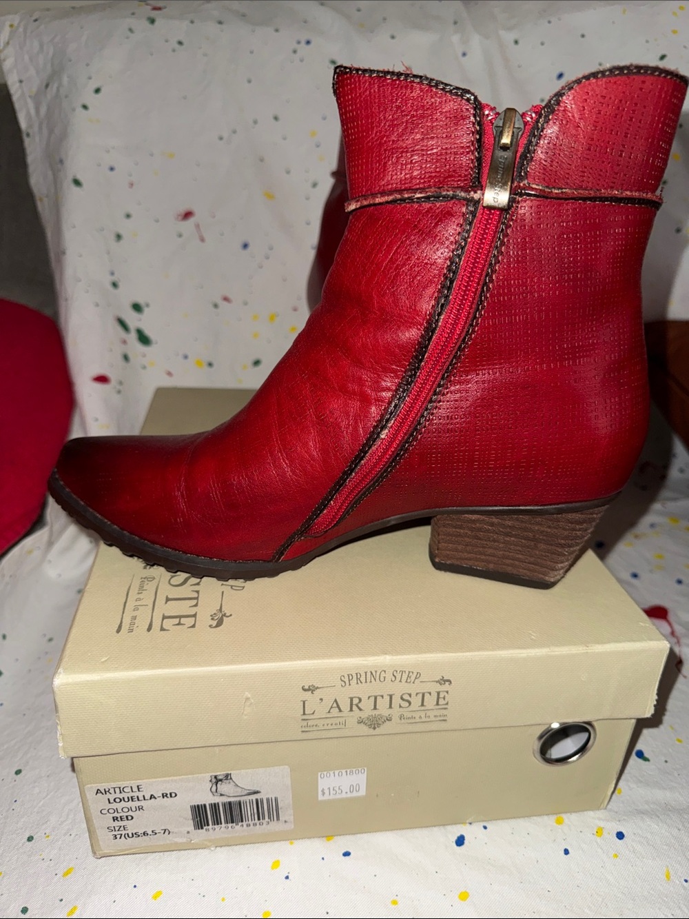 L'ATISTE Red Leather Western Ankle Boots with Floral Accent - Picture 4 of 5